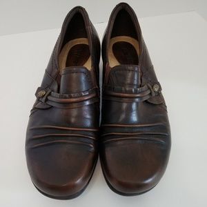 Earth maize brown loafer